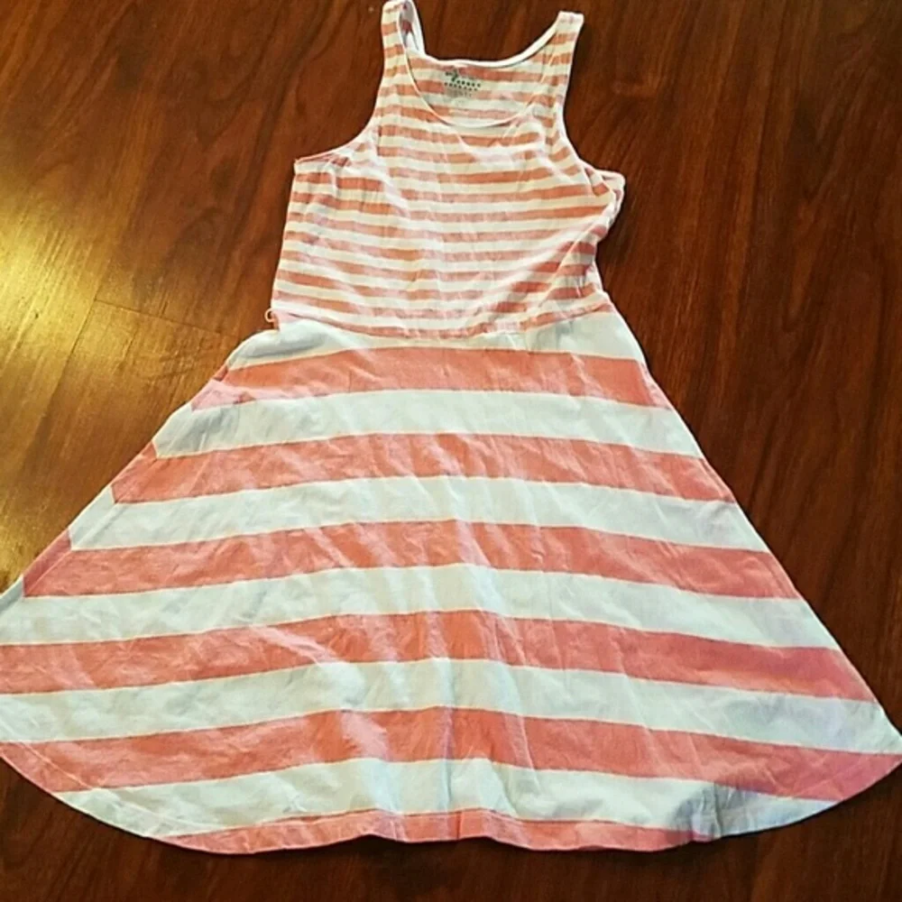 Old navy girls size large sleeveless flowy dress